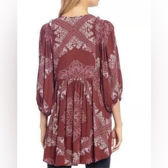 Free People Girl Talk Printed Tunic Top in Maroon Size XS - Picture 2 of 12